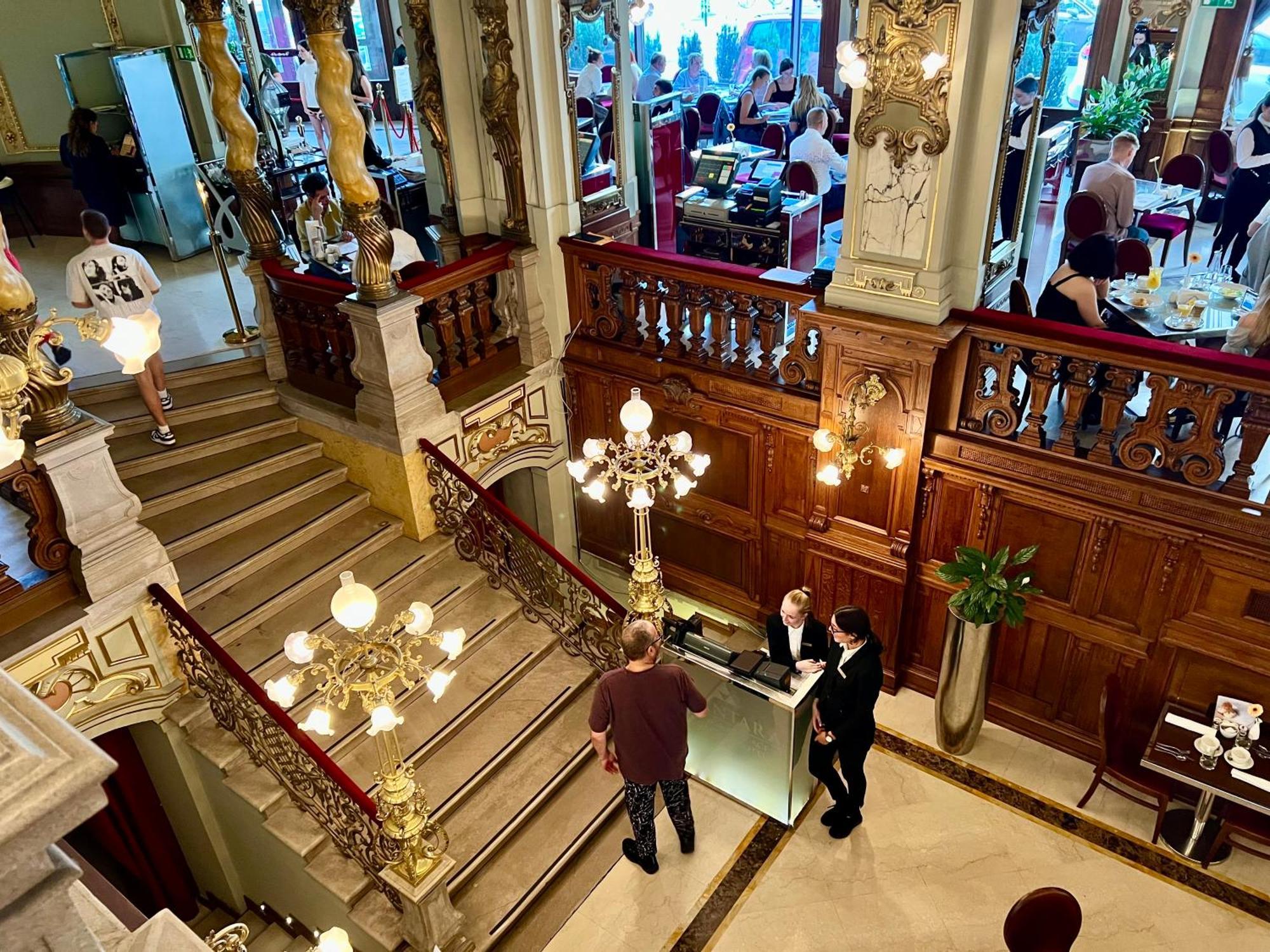 Acacia Aparhotel-Near New York Cafe 부다페스트 외부 사진